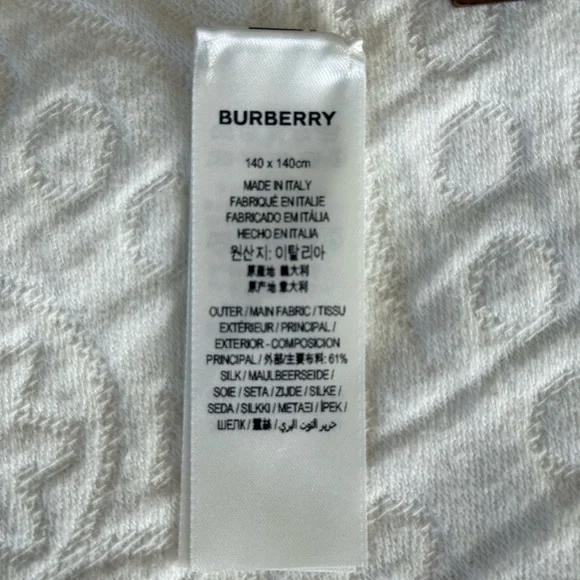 Burberry Pink Striped Scarf 140 x 140 cm - Picture 5 of 7